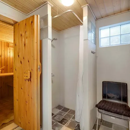 Emmelstenvej Holiday home *