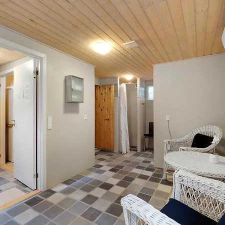 Beautiful House 1st Row To The Water