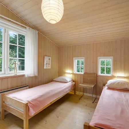 Holiday home Emmelstenvej *